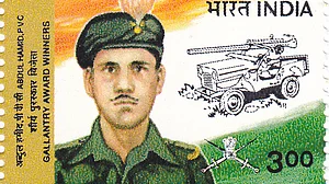 عبدالحمید کا 54 واں یوم شہادت، فوج نے پیش کیا خراج عقیدت