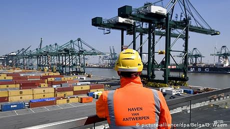 آ بیل مجھے مار یا آ بیل مجھے بچا: گرمی سے محاورہ بھی الٹ گیا