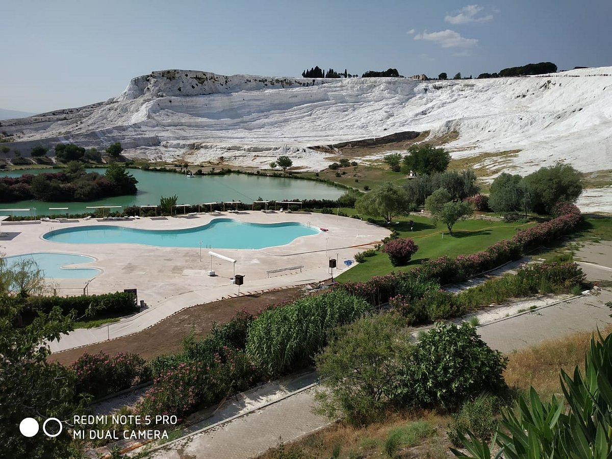 سفر نامہ: پاموکلے میں موجود کیلشیم کے پہاڑ قدرت کا نایاب تحفہ... سید خرم رضا