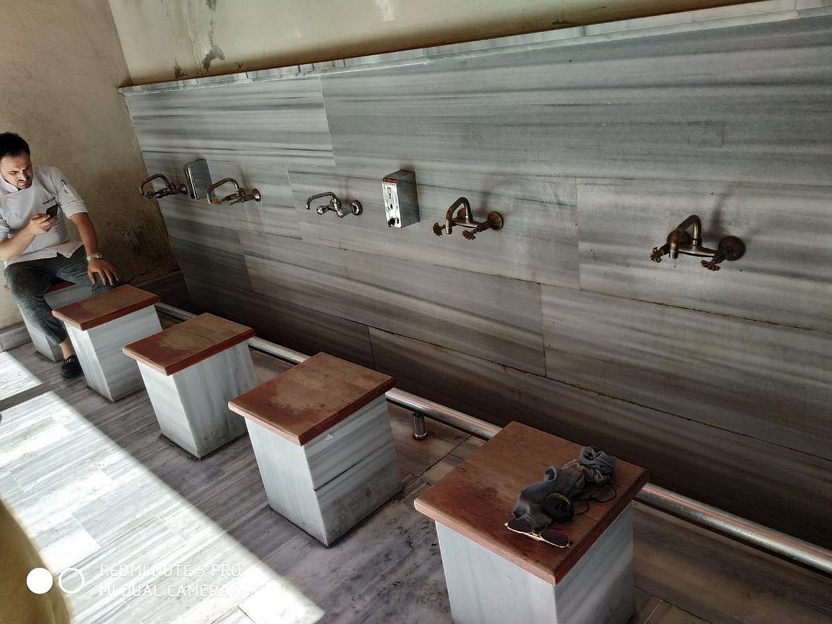 سفر نامہ: استنبول کا تکسیم اسکوائر، پوری دنیا کے لوگوں کے لئے شاپنگ کا مرکز... سید خرم رضا