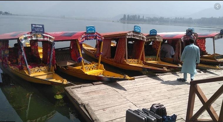 مودی حکومت کے فیصلے سے کشمیر میں سیاحتی شعبے کو زبردست نقصان، بیشتر ہوٹل بَند یا خالی