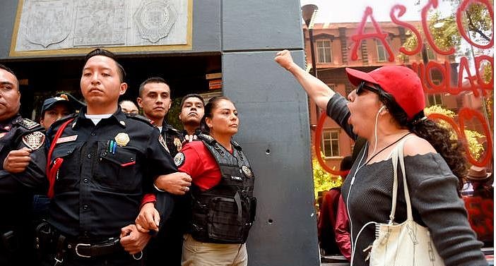 تصویر سوشل میڈیا