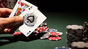 اہم خبریں: تمل ناڈو میں آن لائن جوا کو ممنوع قرار دینے والے بل کو گورنر نے دی منظوری