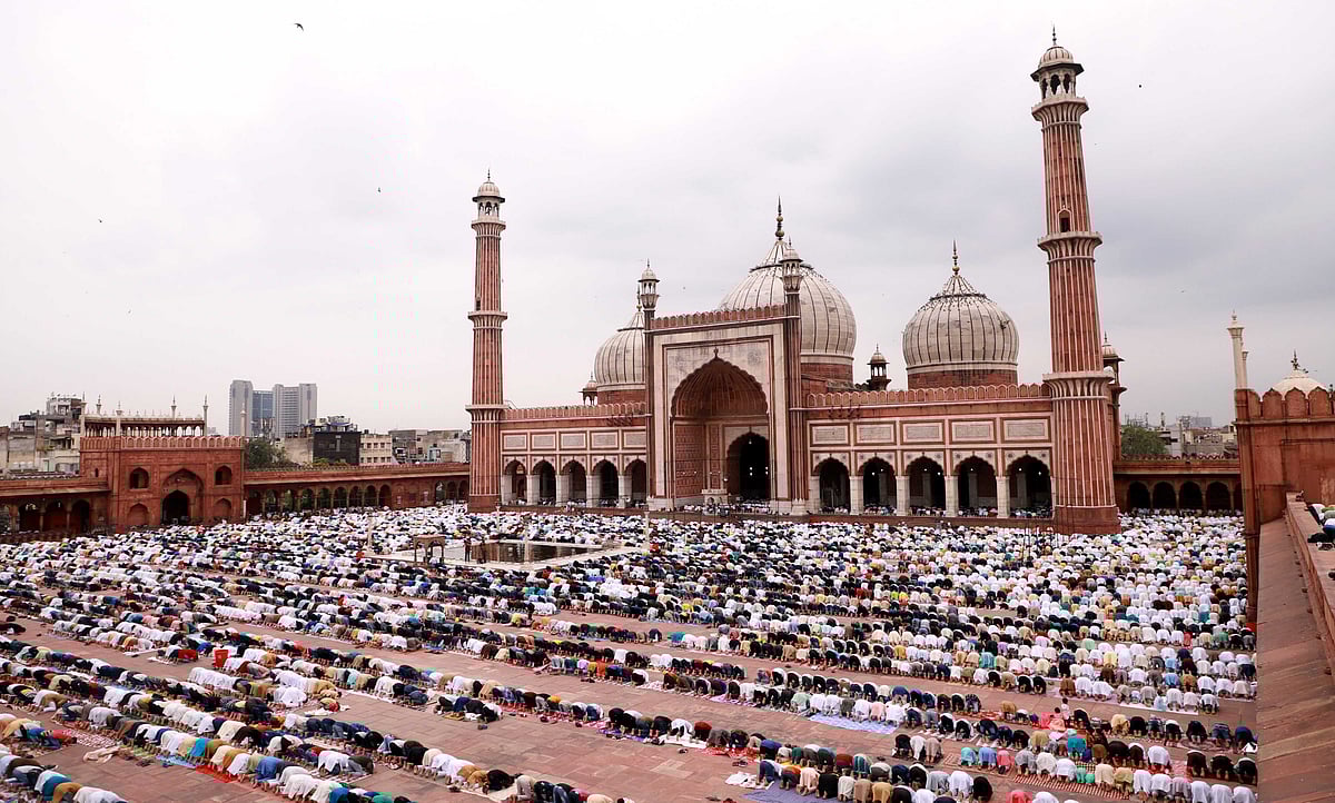 پورے ہندوستان میں بھائی چارہ اور جوش و خروش کے ساتھ منائی گئی عید