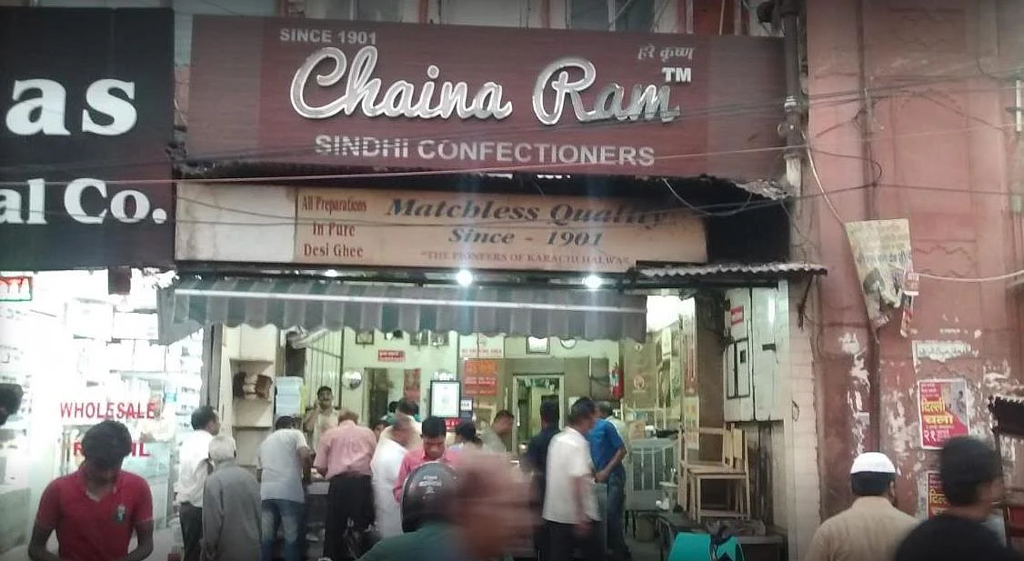 فتح پوری چوک: پرانی دہلی میں لاہور اور کراچی کی مٹھائیاں!