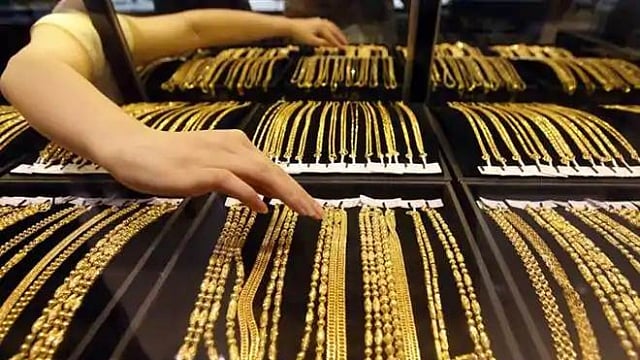 40 ہزار کے قریب پہنچا سونا، چاندی کی قیمت میں بھی اضافہ
