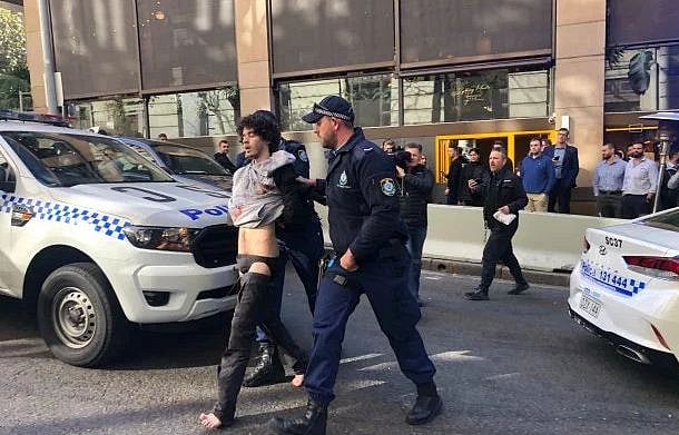 سڈنی: چاقو سے مسلح ایک شخص  نے ’اللہ اکبر‘ کے لگائے نعرے، ایک خاتون کو کیا زخمی