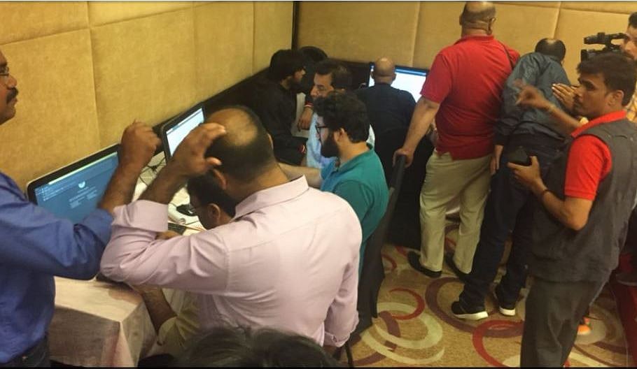 کشمیر کا واحد میڈیا سنٹر صحافیوں اور مقامی میڈیا اداروں کے لیے آکسیجن کے مترادف