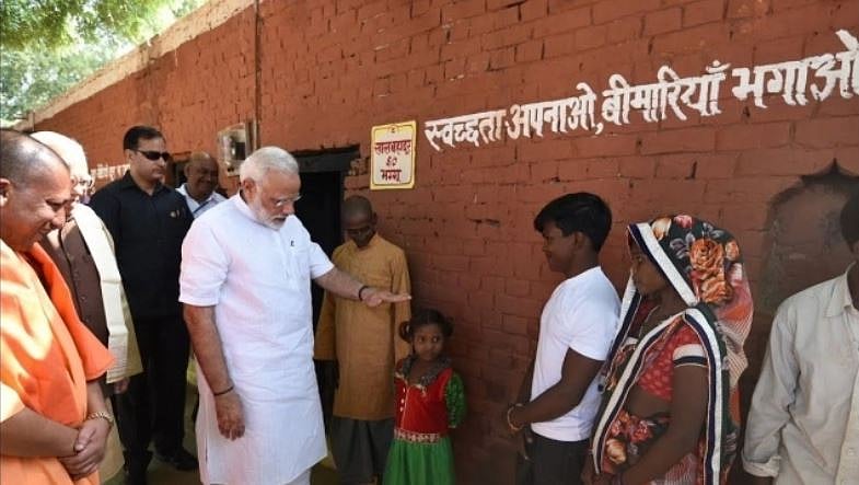 ٹوائلٹ گھوٹالہ: پی ایم مودی کے پارلیمانی حلقہ میں صرف کاغذ پر بنا ’بیت الخلاء‘!