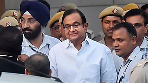 پی چدمبرم کی عدالتی تحویل کی مدت میں تین اکتوبر تک توسیع