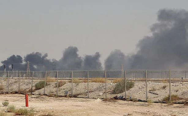 سعودی عرب نے تیل پلانٹوں پر حملے کی تحقیقات کے لیے بین الاقوامی ماہرین کو دی دعوت