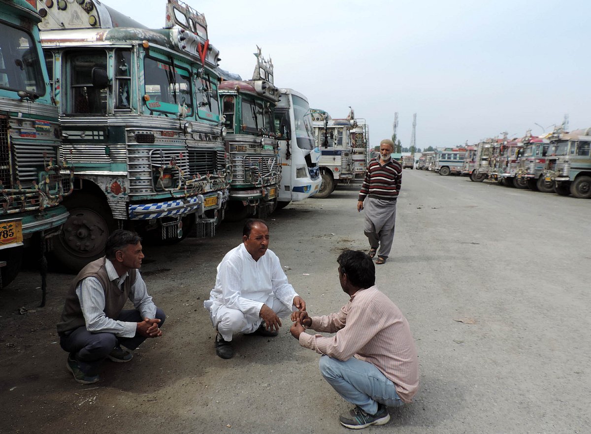 کشمیر میں سرکاری سطح کی کھیل سرگرمیاں مفلوج، متعلقین مایوس