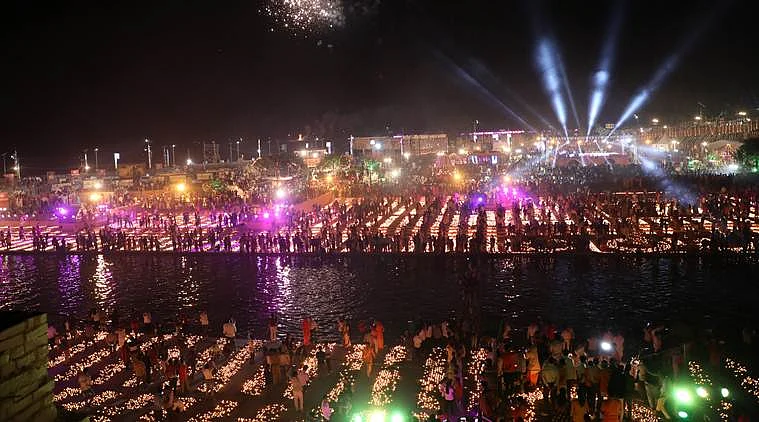 تنخواہ دینے سے قاصر یوگی حکومت نے ایودھیا میں ’دیوالی تقریب‘ پر پھونکے 133 کروڑ!