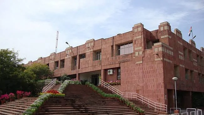 تصویر سوشل میڈیا