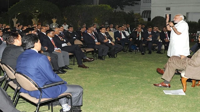 مرکز میں آنے سے پرہیز کر رہے ریاستی افسران، مودی حکومت کے لیے کھڑی ہو سکتی ہیں مشکلیں