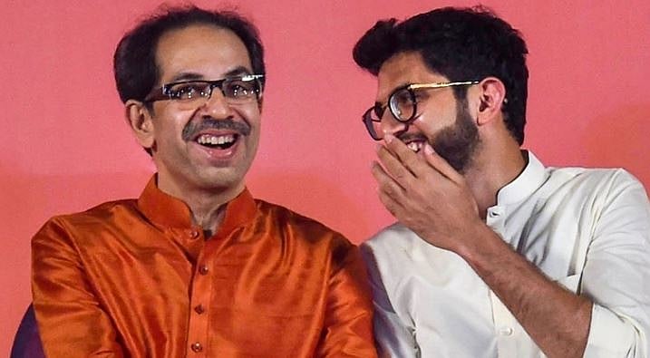 شیوسینا میں ہنگامہ، 26 کارپوریٹرس اور 300 کارکنان مستعفی