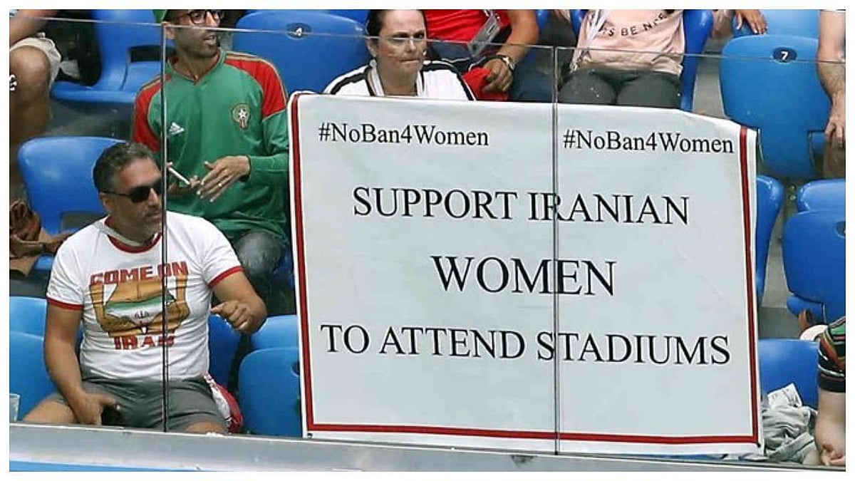 ایران: جمعرات کو ’آزادی اسٹیڈیم‘ میں رقم ہوگی تاریخ، 40 سال بعد خواتین دیکھیں گی میچ