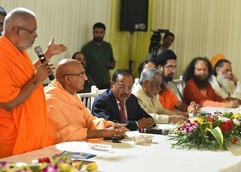اجیت ڈووال کے گھر مذہبی رہنماؤں کی میٹنگ، ایودھیا فیصلہ کا احترام کرنے کا کیا عہد
