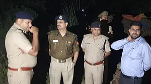 سدھارتھ نگر: شر پسندوں نے ’ملنگ بابا کا مزار‘ توڑا، سات ملزمین گرفتار