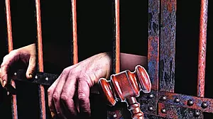 نابالغ مسلم لڑکی عصمت دری معاملہ، قصوروار کو 10 سال قید کی سزا