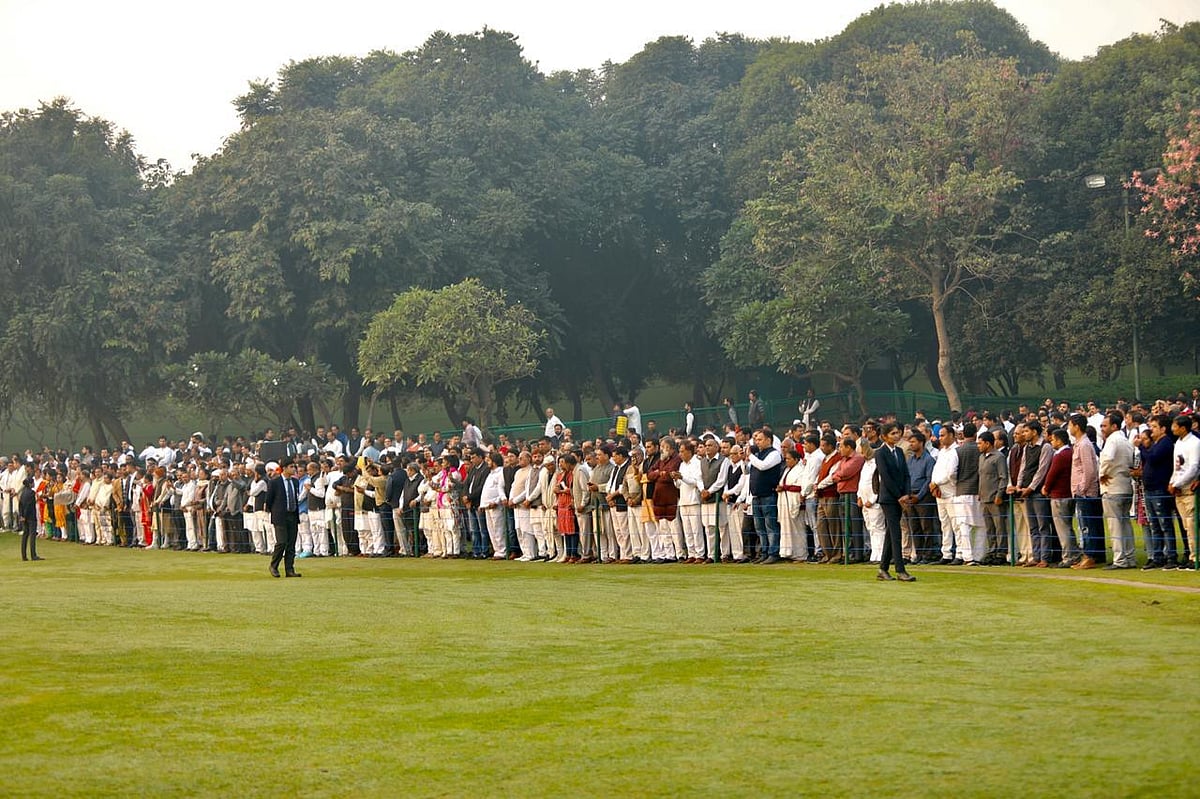 اندرا گاندھی کی 102ویں یوم پیدائش... سونیا، منموہن، پرنب، راہل نے کیا یاد