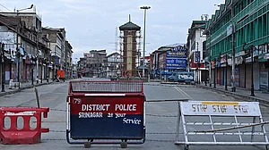 کشمیر میں غیر یقینی صورتحال کا 104 واں دن، ہنوز غیر اعلانیہ ہڑتالوں کا سلسلہ جاری