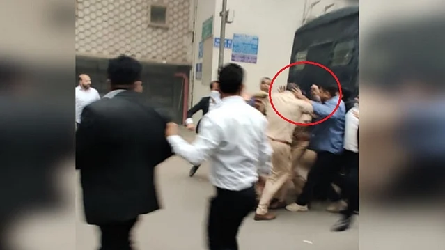 تصویر سوشل میڈیا