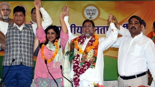 بدعنوانی کے خلاف جنگ کا وعدہ کرنے والی بی جے پی بدعنوانوں کو پارٹی میں کر رہی شامل