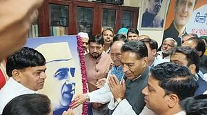 پنڈت نہرو کی پالیسیوں سے ہندوستان دنیا کے نقشہ میں ابھرتا چلا گیا: سبھاش چوپڑاہ