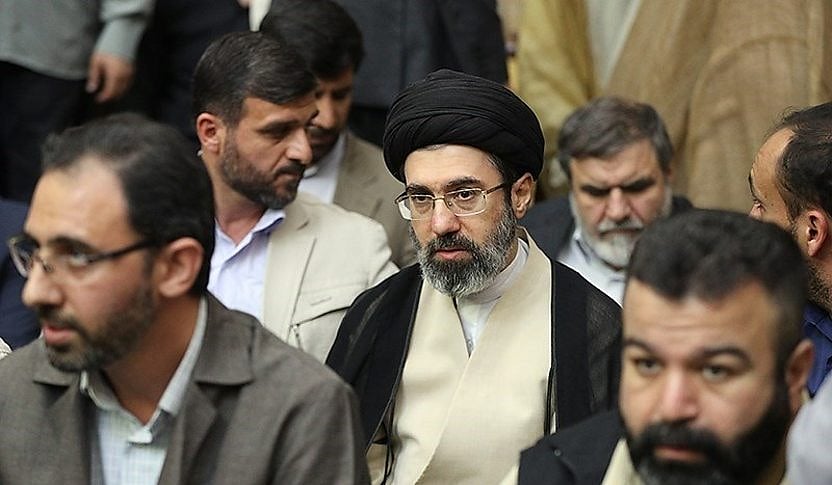 علی خامنہ ای کے بیٹے سمیت9 ایرانی شخصیات پرامریکی پابندیاں عاید