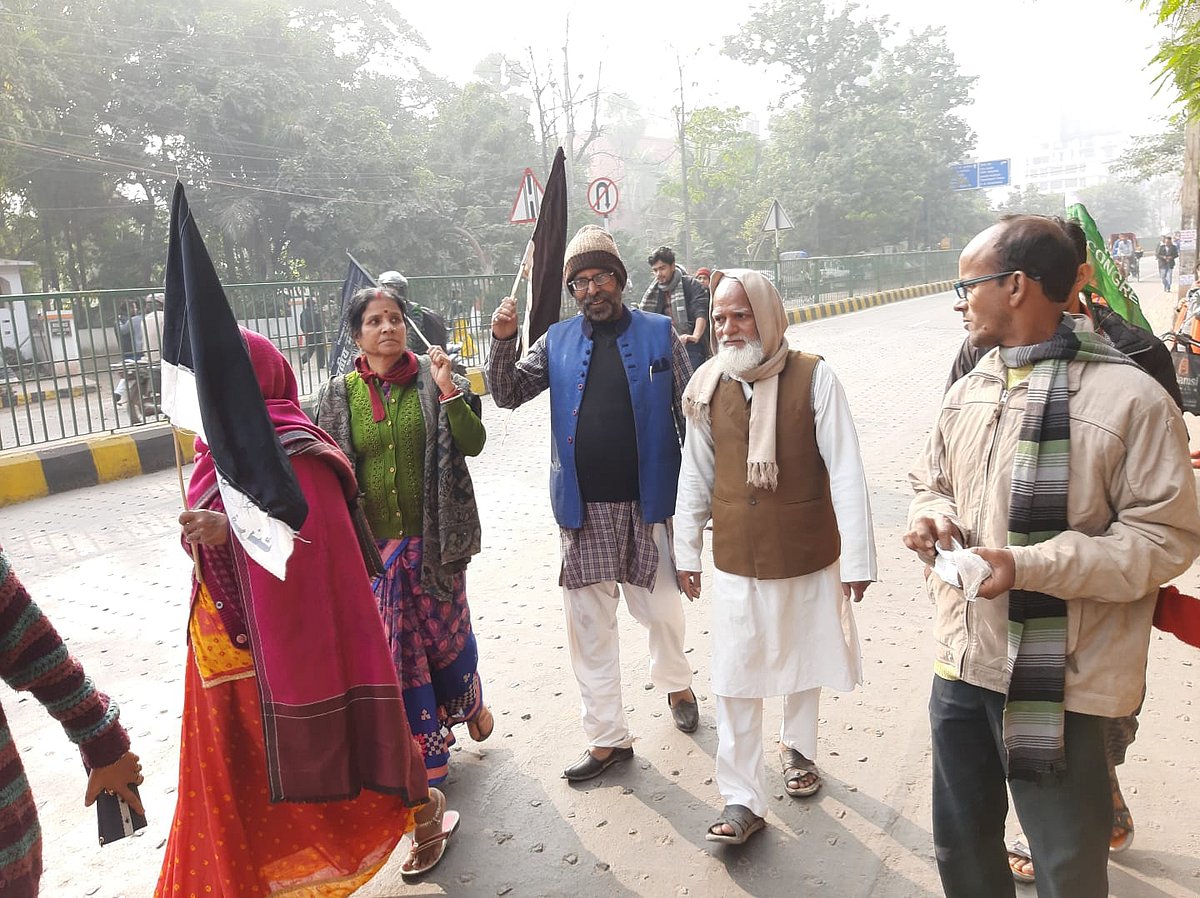 پٹنہ: شہریت قانون کے خلاف سڑکوں پر نکلا ہجوم، پی ایم مودی کے خلاف لگے فلک شگاف نعرے