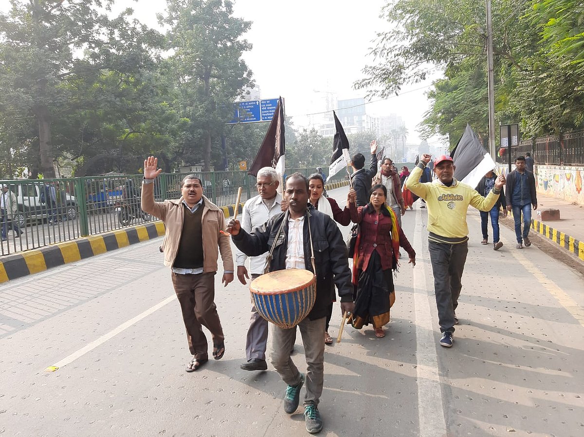 پٹنہ: شہریت قانون کے خلاف سڑکوں پر نکلا ہجوم، پی ایم مودی کے خلاف لگے فلک شگاف نعرے
