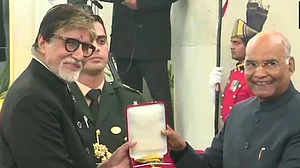 دادا صاحب پھالکے ایوارڈ حاصل کرنے کے بعد امیتابھ بچن نے کہا ”کچھ کام باقی ہے“