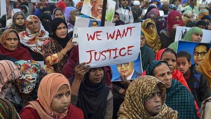 جب خواتین نے اپنے آنچل کو پرچَم بنا لیا... سہیل انجم