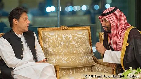 پاکستانی وزیراعظم عمران خان کے مشرق وسطی کے اہم دورے