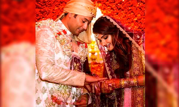 ثانیہ مرزا کی بہن انعم اور اظہرالدین کے بیٹے اسد، رشتہ ازدواج میں منسلک 