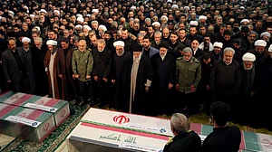 میرے والد کی شہادت امریکہ کے لئے ’یوم سیاہ‘ لے کر آئے گی، قاسم سلیمانی کی بیٹی