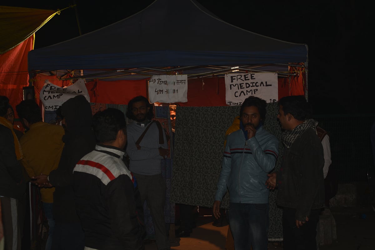 شاہین باغ میں بھی ہیں کئی ’شاہین باغ‘