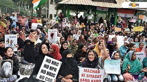 مغربی بنگال کے کولکاتا واقع پارک سرکس میدان میں بھی شاہین باغ کی طرز پر خواتین کا مظاہرہ