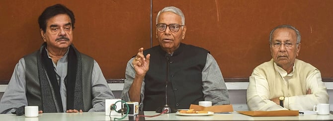 سی اے اے، این آر سی کے خلاف ملک گیر ’گاندھی شانتی یاترا‘ نکالیں گے یشونت سنہا