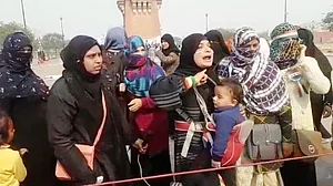 بچوں کے نام پر گھنٹہ گھر کے احتجاج کو ختم کرنے کی سازش!