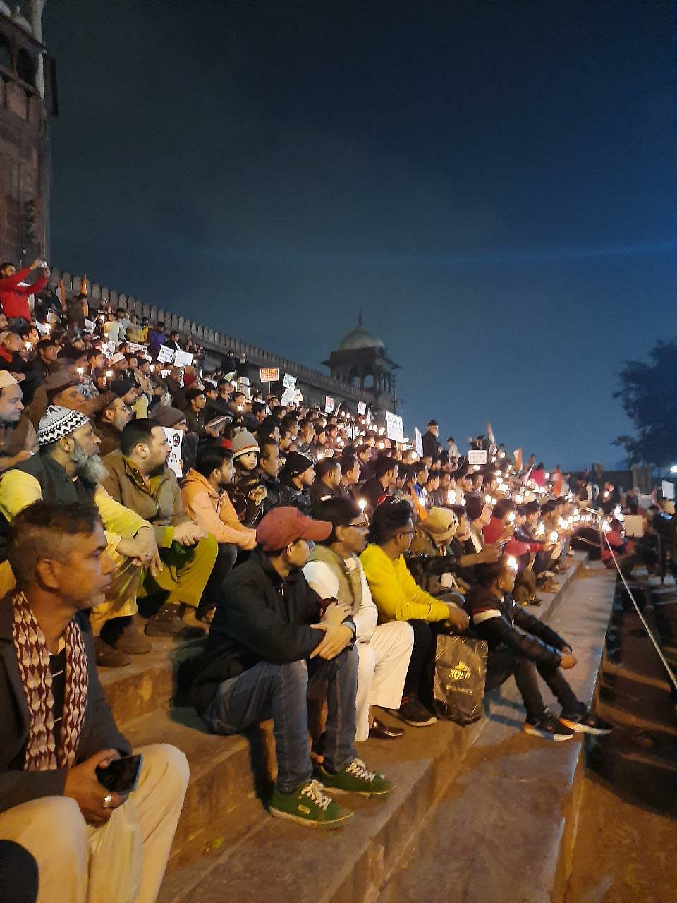 دہلی: جامع مسجد شہریت قانون کے خلاف احتجاج کا ’نیا مرکز‘، روزانہ ہو رہا ’خاموش مظاہرہ‘