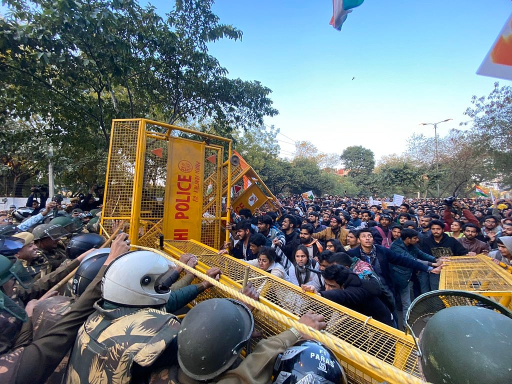 تصویر سوشل میڈیا