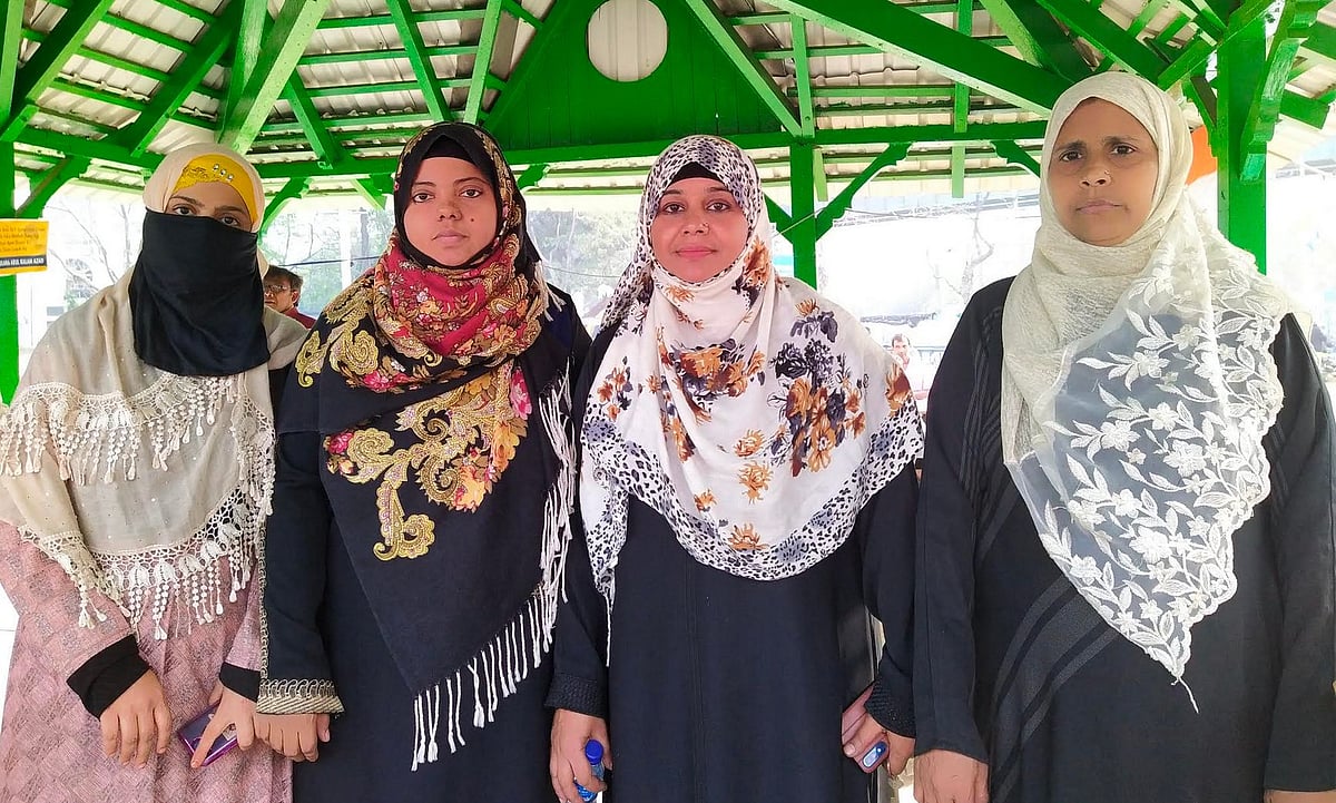 مغربی بنگال کے کولکاتا واقع پارک سرکس میدان میں بھی شاہین باغ کی طرز پر خواتین کا مظاہرہ