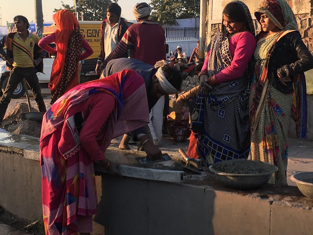 ویڈیو: کیجریوال کی حلف برداری کے لئے رام لیلا میدان تیار، عام آدمی ہوگا ’وی آئی پی‘