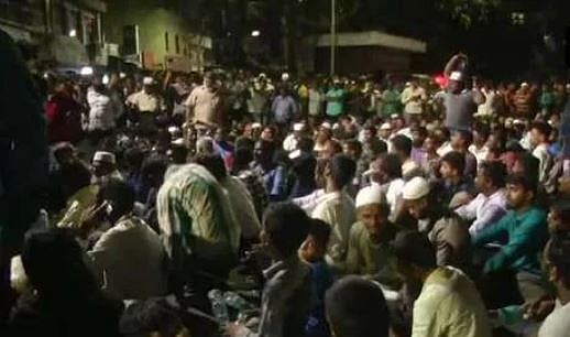 چنئی: سی اے اے مخالف مظاہرین پر پولس لاٹھی چارج، 100 سے زائد مظاہرین حراست میں