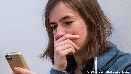 مرد کسی عورت کو عریاں تصاویر کیوں بھیجتے ہیں؟