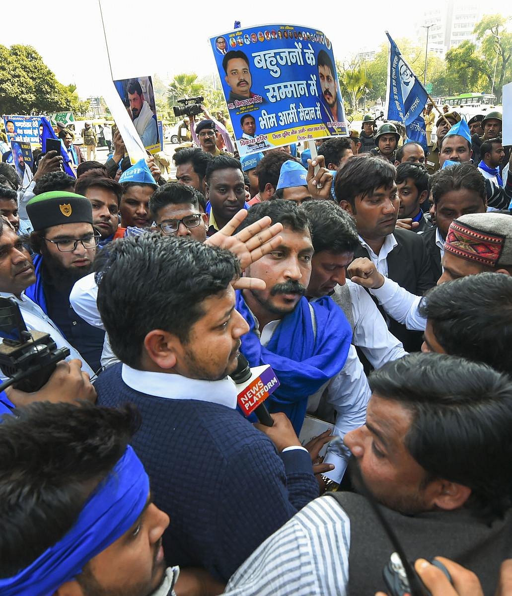 بھیم آرمی کے بند کا ملک بھر میں اثر، حکومت کے خلاف عوام کا زبردست غصہ