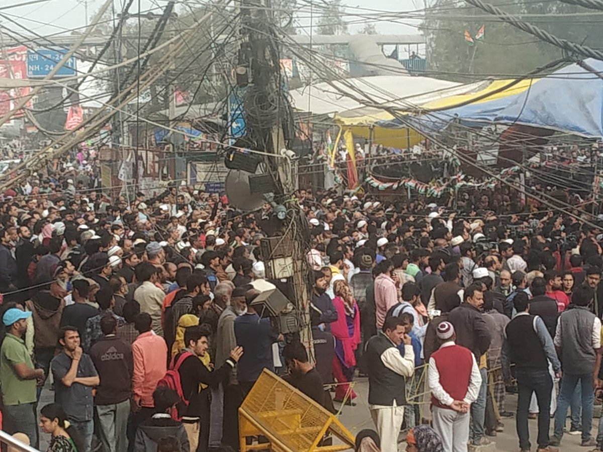 ’ہم نے انگریز بھگا دئے تو مودی-شاہ کیا چیز ہیں‘ مذاکرات کاروں کے سامنے دبنگ دادیوں کا بیان