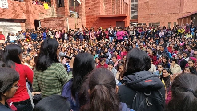 تصویر سوشل میڈیا